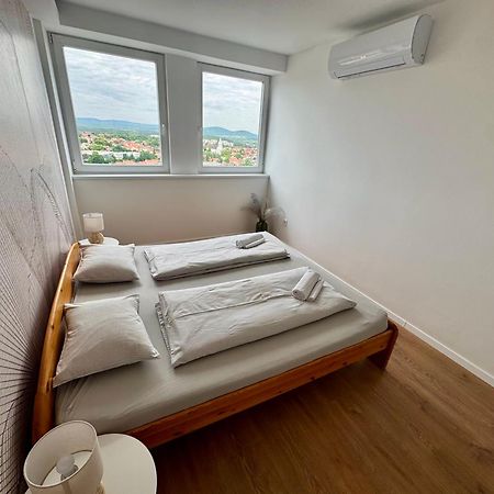 Panorama View Deluxe Apartment Veszprem Exterior photo
